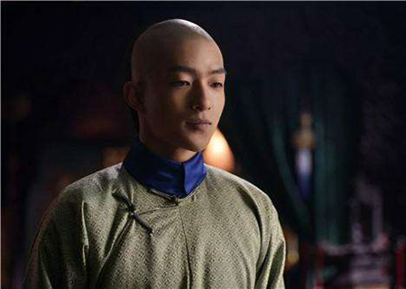 “炩妃”的幼子，才智平庸却极受乾隆帝溺爱，最大的愿望是住豪宅_百科TA说