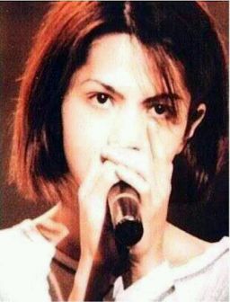 HYDE（日本男歌手、摇滚乐队彩虹乐队主唱）_百度百科