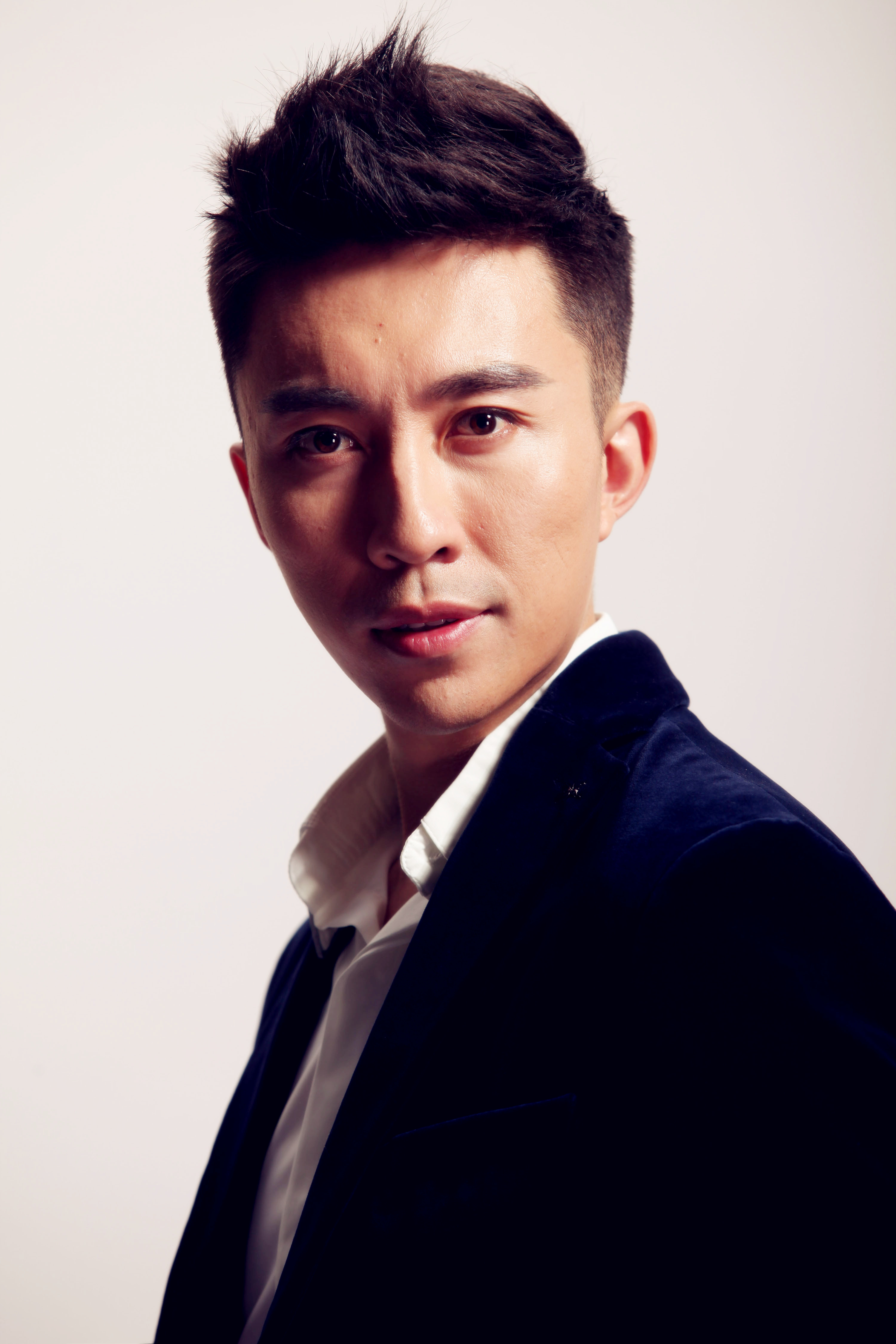  p data-id="gnrtxhywf7">张津赫,1985年8月11日出生于吉林九台,中国