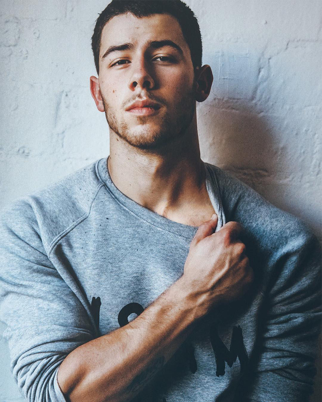  p>尼克·乔纳斯(nick jonas),1992年9月16日出生于美国德克萨斯州