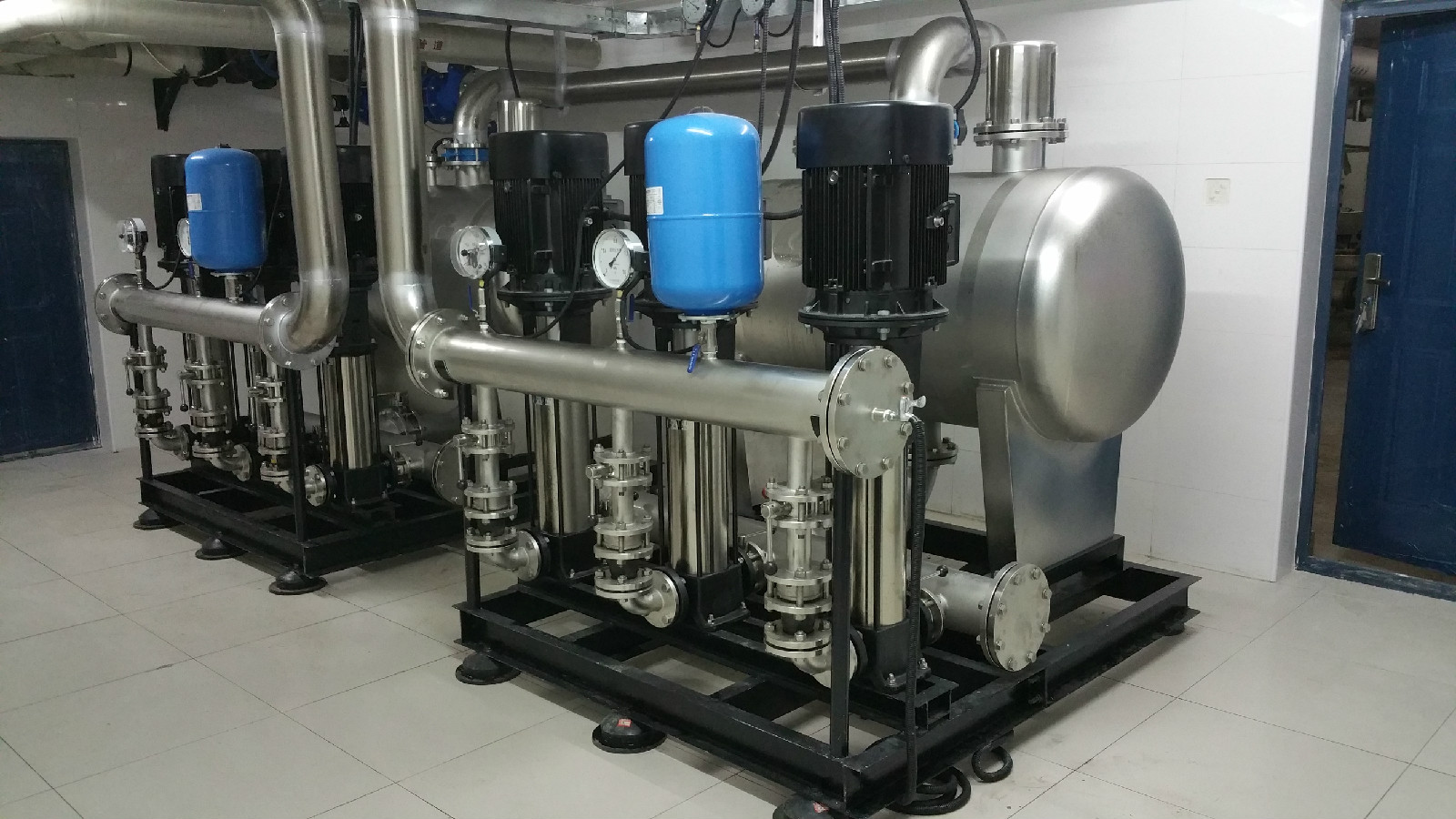 负压变频给水设备是在 a target="_blank" href="/item/变频恒压供水