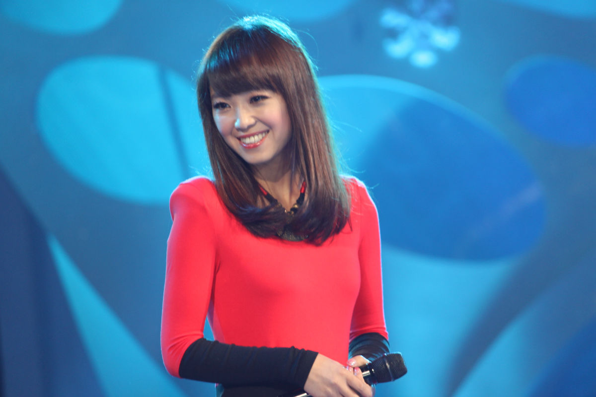  p>云朵,原名谢春芳,羌族,1987年2月7日出生于四川省阿坝藏族羌族自治