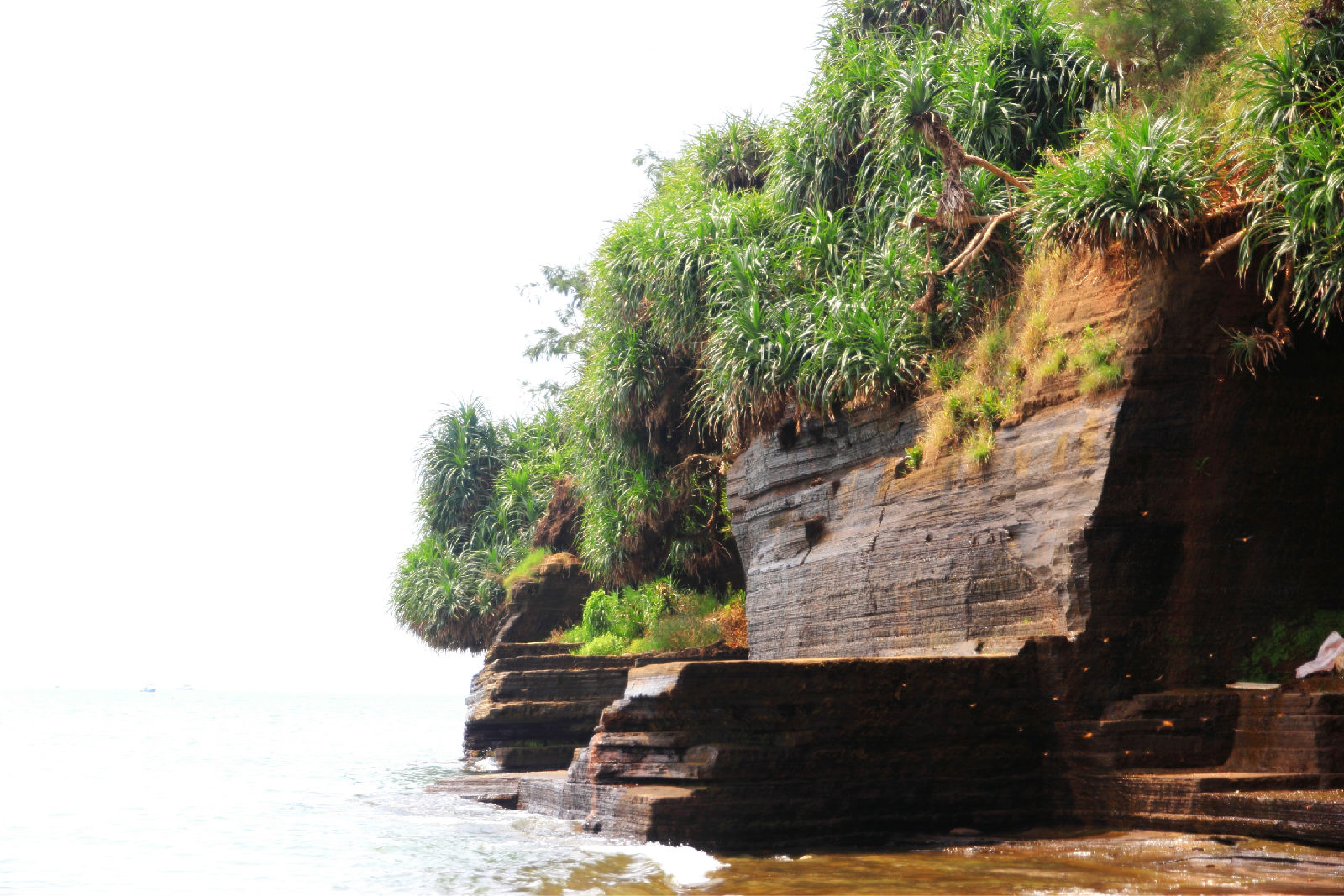 广西壮族自治区北海市涠洲岛南湾鳄鱼山景区