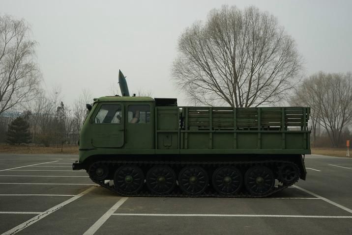 中国60式中型履带式牵引车