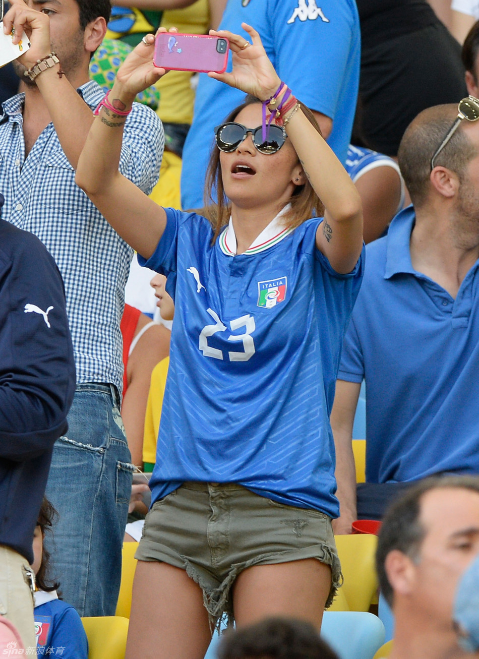  p>谢嘉宜(意大利语:silvia chiayi hsieh,1980年10月23日-),生于台湾