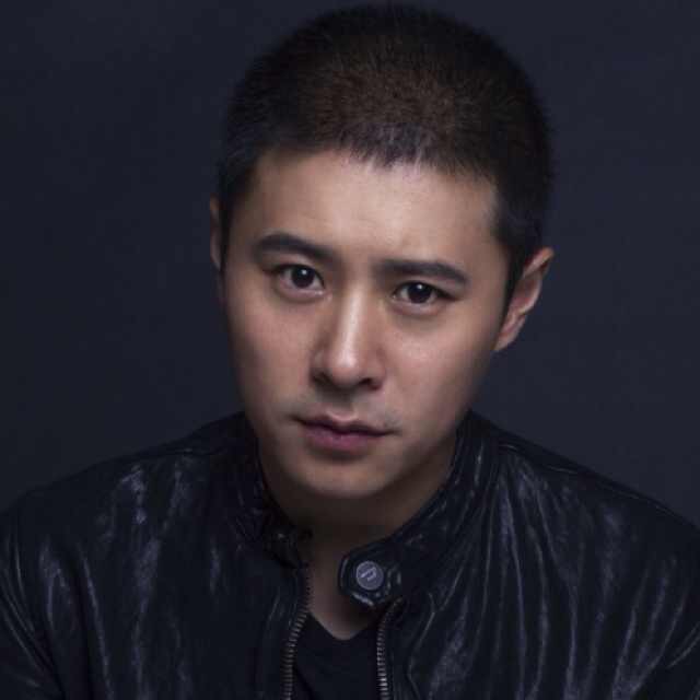  p>伊扬,出生于 a target="_blank" href="/item/北京/128981" data