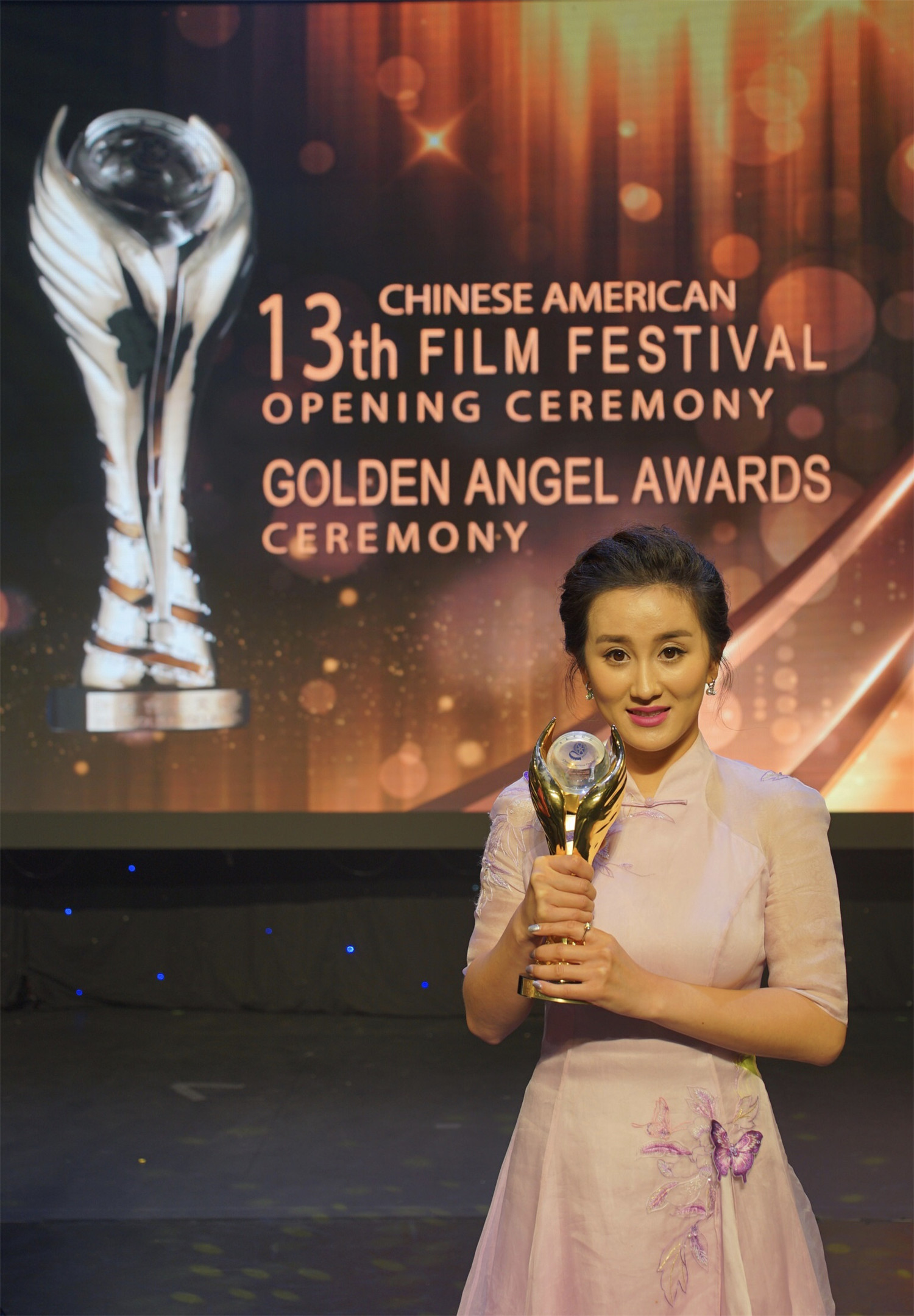 p>李木子,1989年7月22日出生于黑龙江省哈尔滨市,中国内地女演员