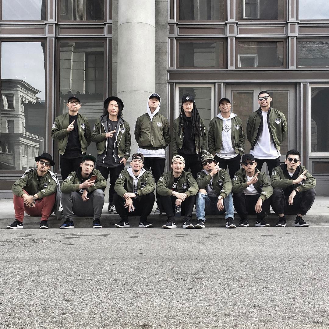  p data-id="gnzkzzxd7a">kinjaz是由一群兄弟组成的舞团,已拥有超过