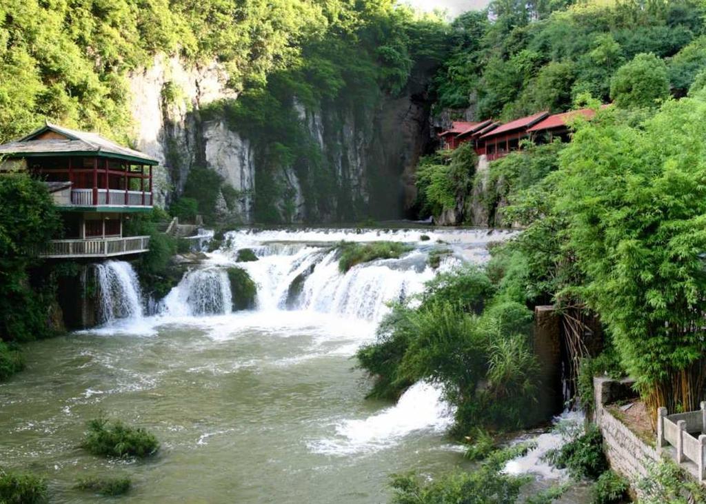 天河潭景区