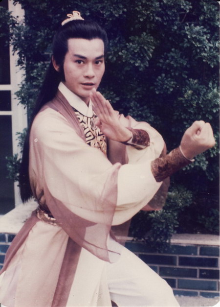 郑少秋
