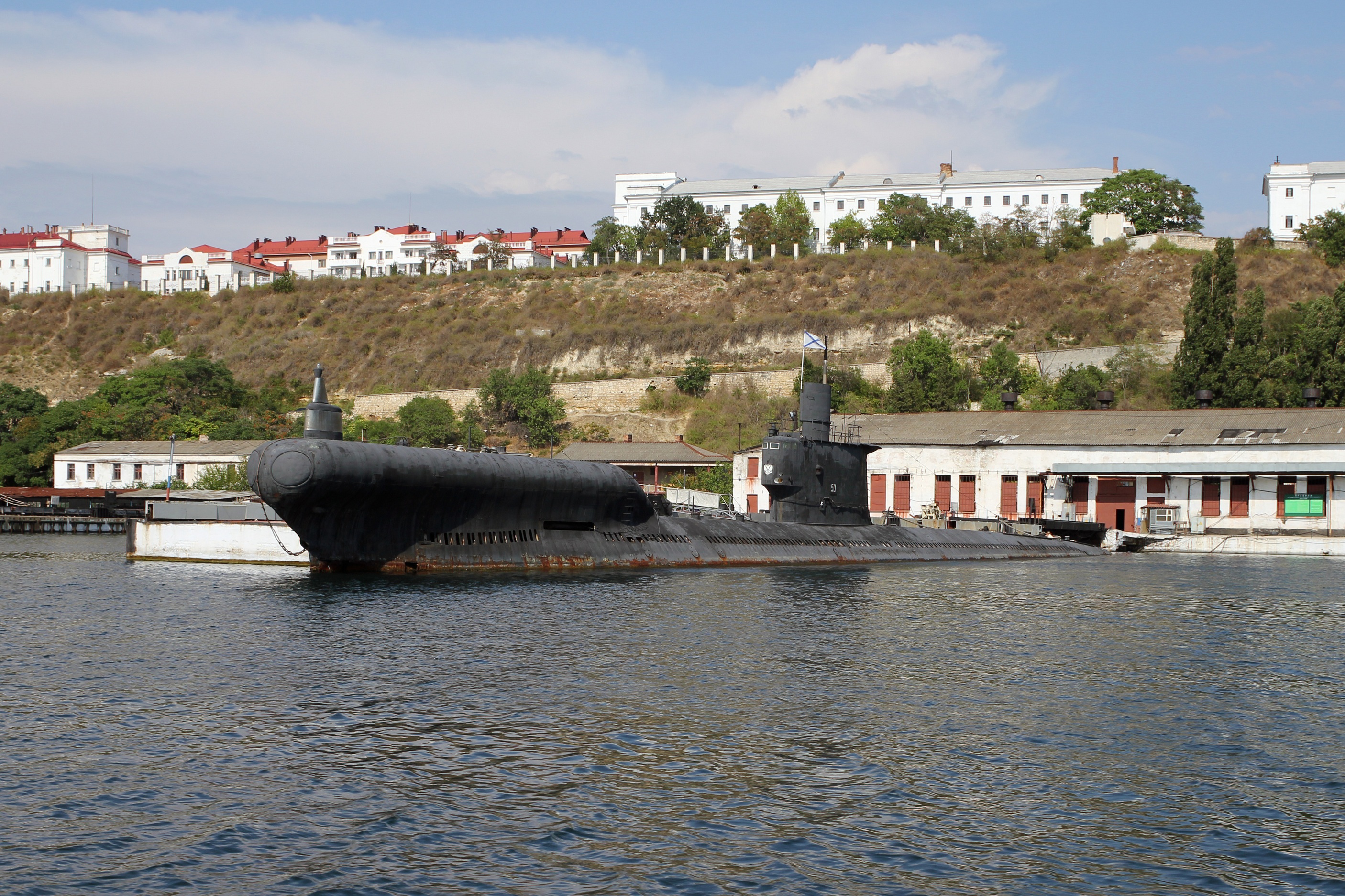  p>633型潜艇(俄文: b>проекта 633 /b>,中文: b>633工程, /b>