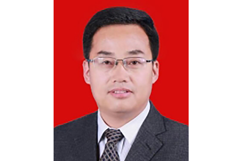  p data-id="sukluy4f6mjh">刘相伟,男,汉族,1973年9月生,山东莒县人