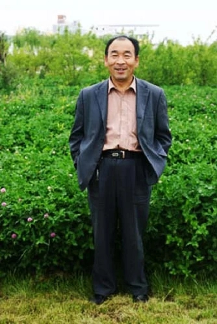 李文东