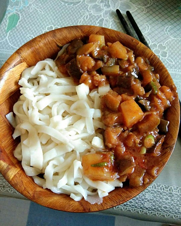土豆茄丁打卤面