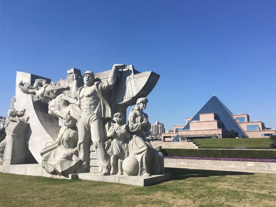 上海市龙华烈士陵园