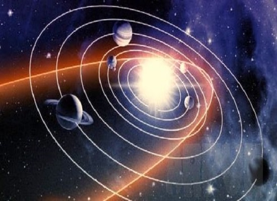 它是自然界的一种规律,可以说大到宇宙小至草木