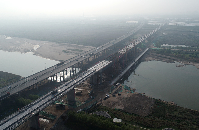  p>银西高速铁路(yinchuan-xian high-speed railway),简称银西高铁