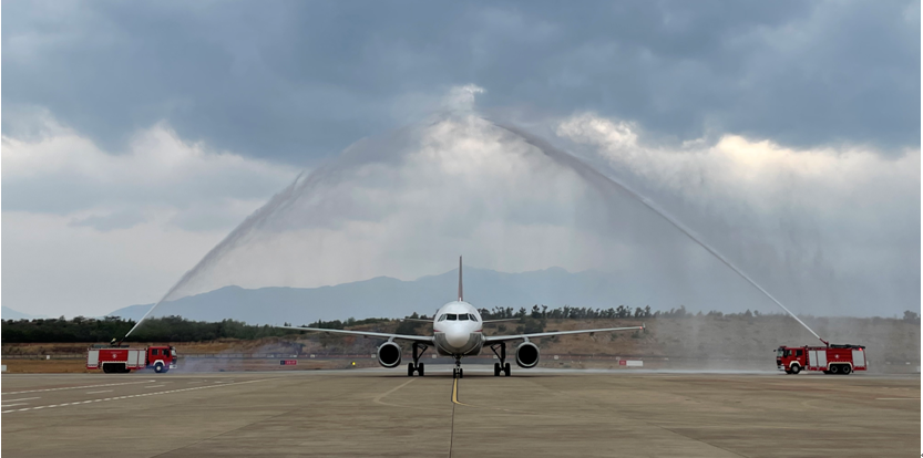 大理荒草坝机场