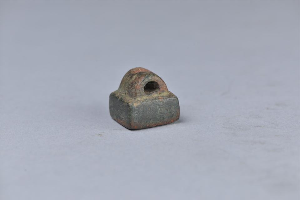 汉瓦钮"军司马印"铜印