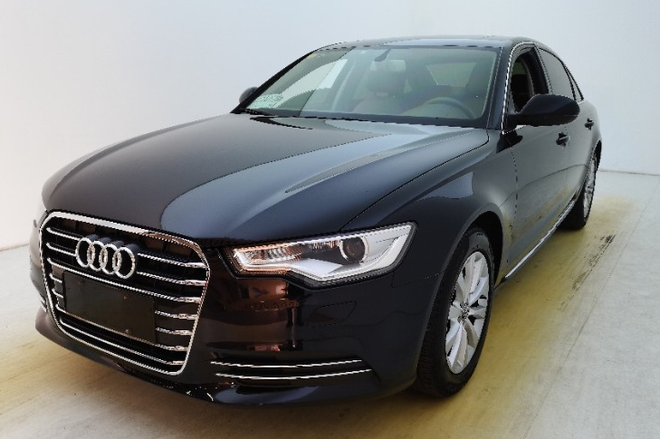 35 fsi 豪华型是长度(mm)5015宽度(mm)1874的一汽奥迪生产的汽车