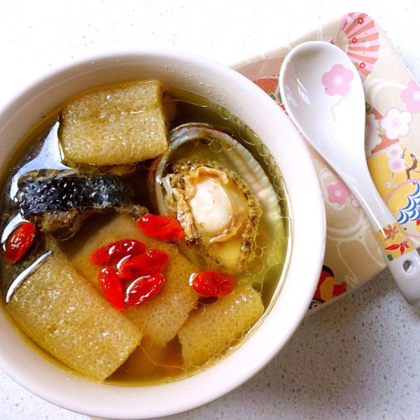  p>红焖竹荪是一道以水发竹荪为主料制作的菜品. /p>