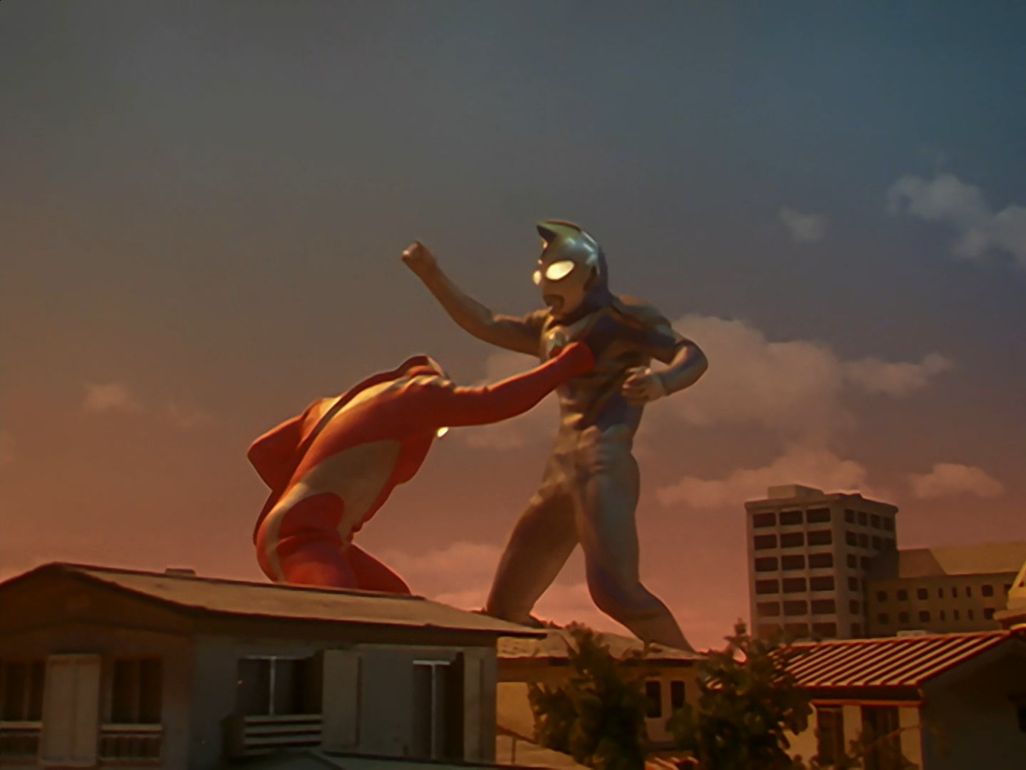 假戴拿·奥特曼