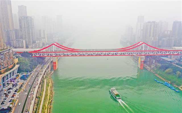  p>曾家岩嘉陵江大桥(zengjiayan jialing river bridge),是中国 a