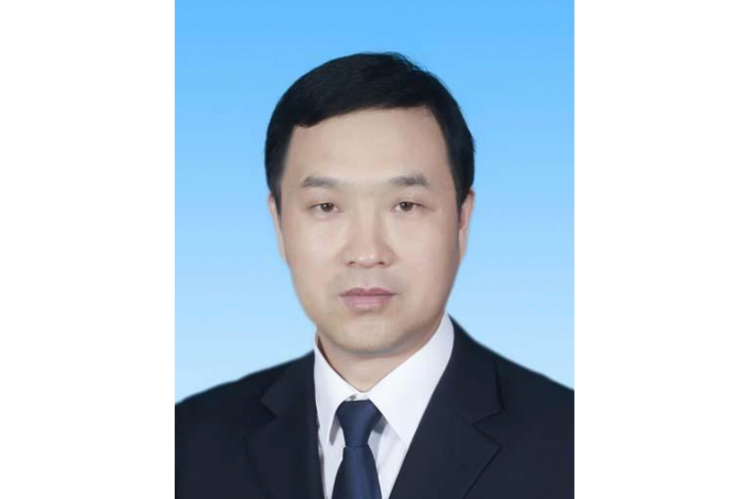 张卫东