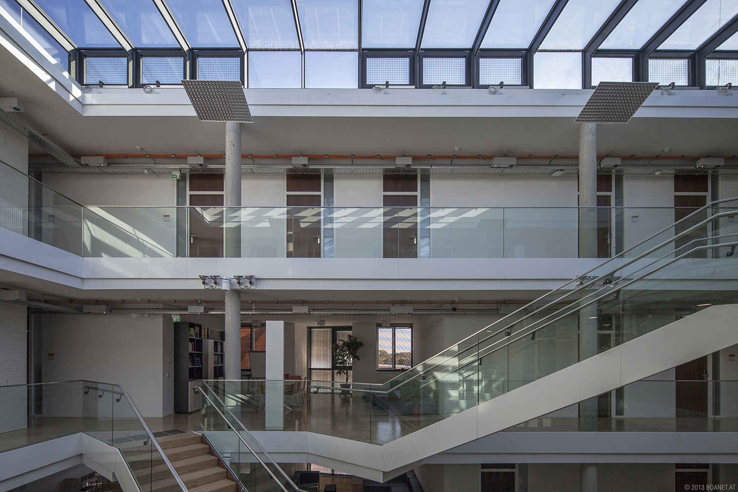 维也纳经济大学