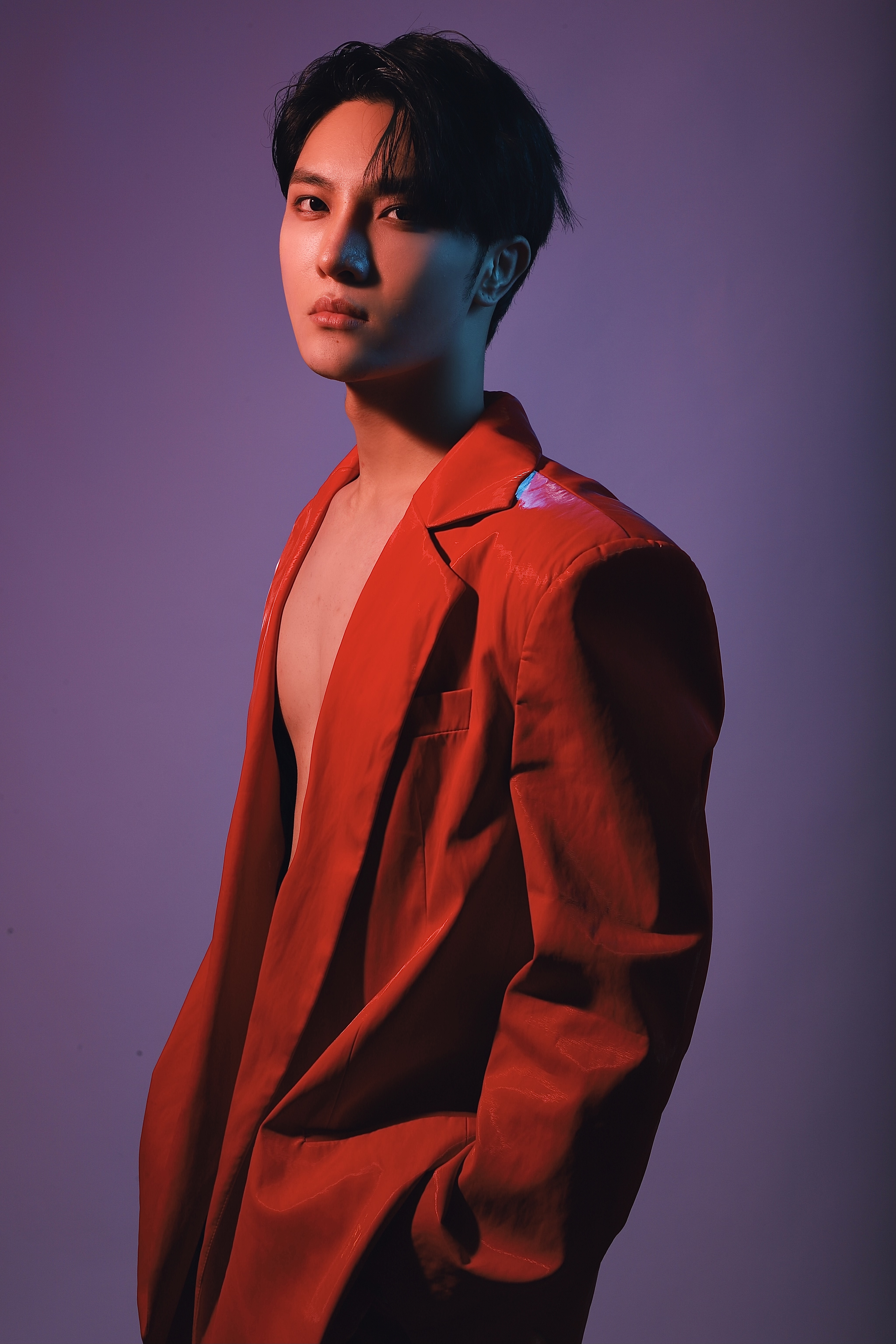 n9hk">韩松,1998年12月26日出生于山东省威海市,中国内地男歌手,演员