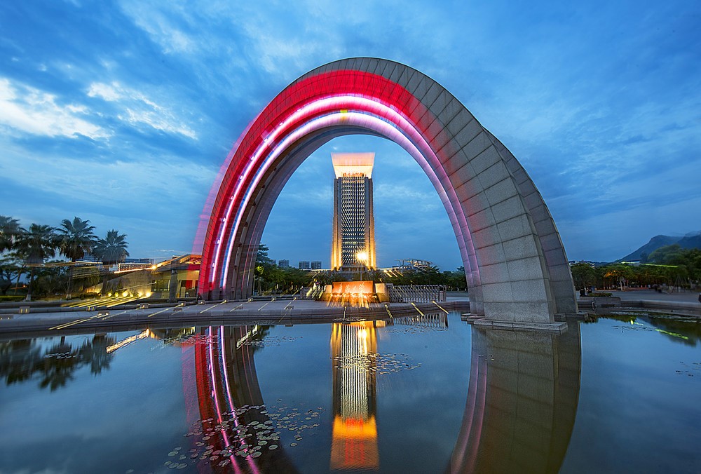 class="ref" data-ctrid="tzvzvtw8fuup">集美新城是厦门践行跨岛发展