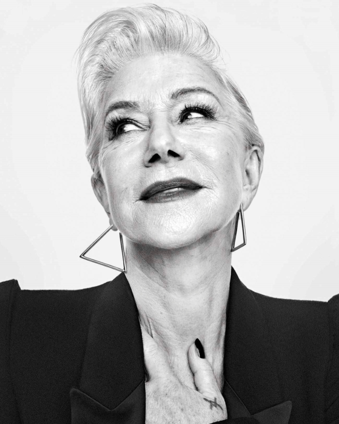  p>海伦·米伦 i>(helen mirren) /i>,1945年7月26日出生于英国伦敦