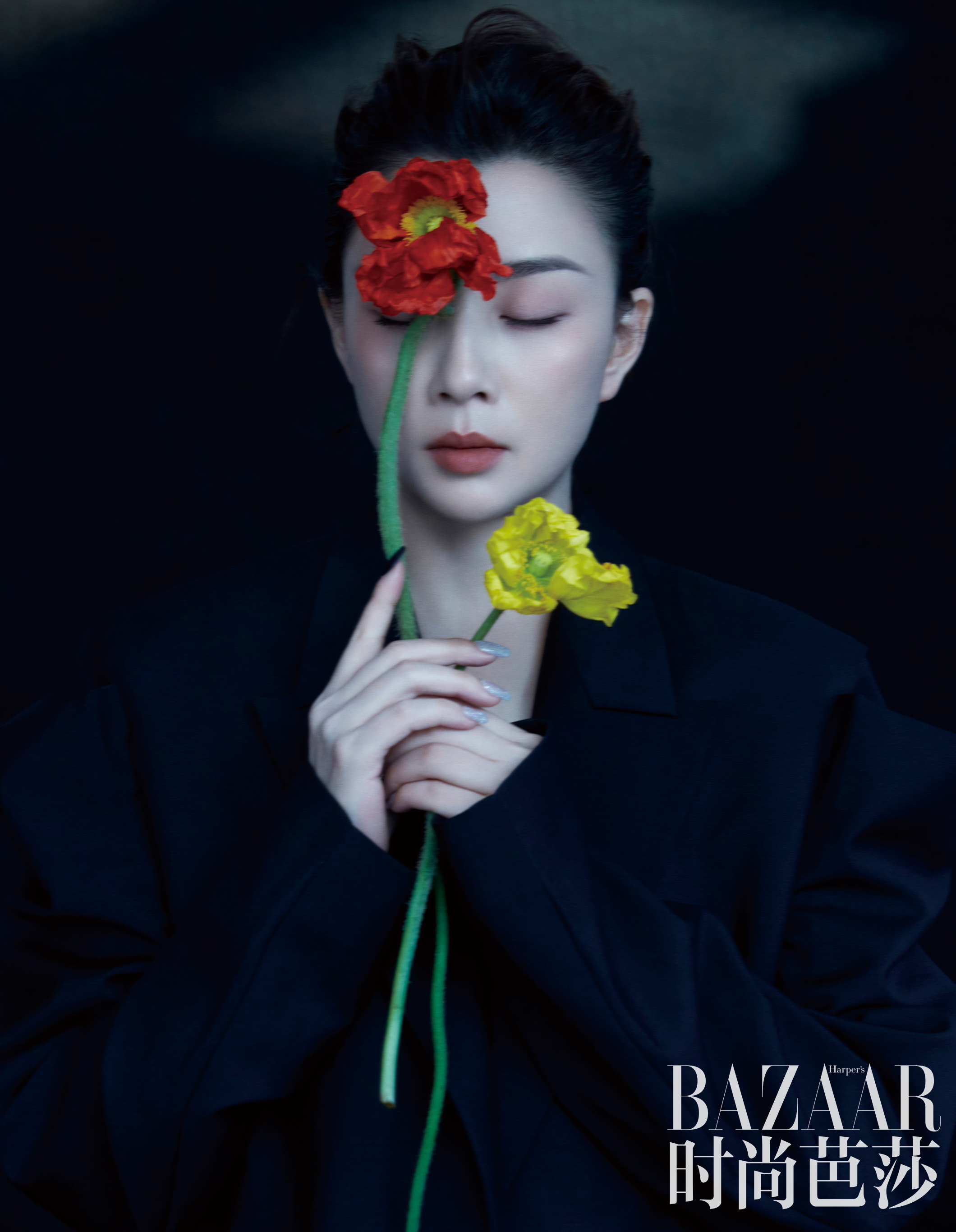  p>殷桃,1979年12月6日出生于重庆市,中国内地女演员,毕业于 a target