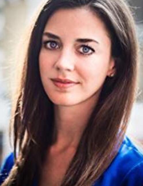  p>lucy scott-smith,演员,参演电影《神探科莫兰》,《王冠》,《公主