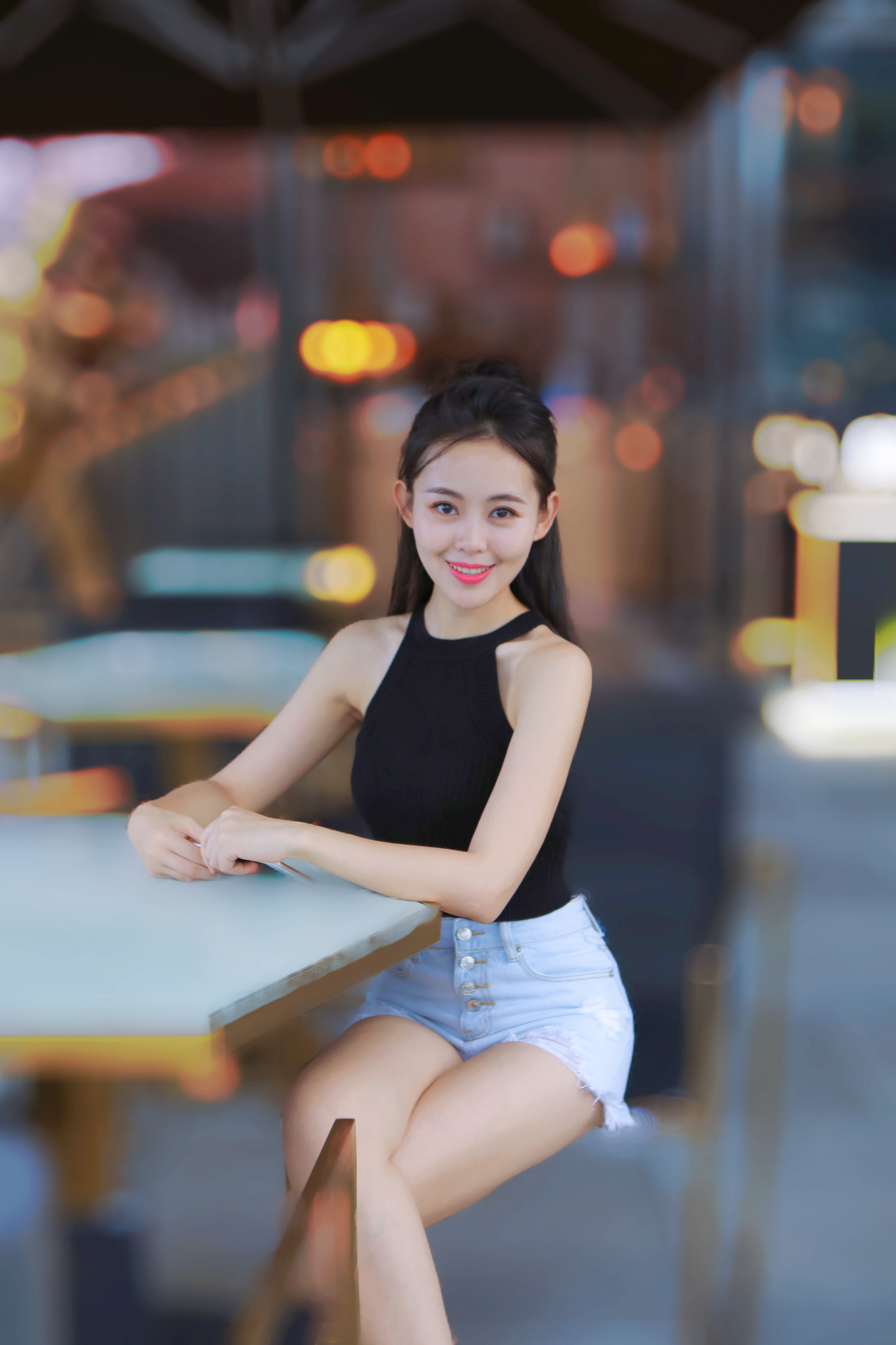  p>昕瑶(sharon ),1995年11月21日生于江西省宜春市,毕业于 a target=