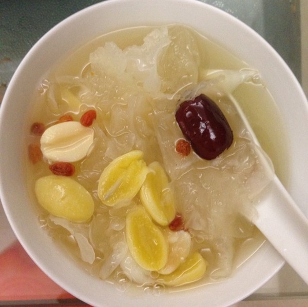 银耳百合白果汤