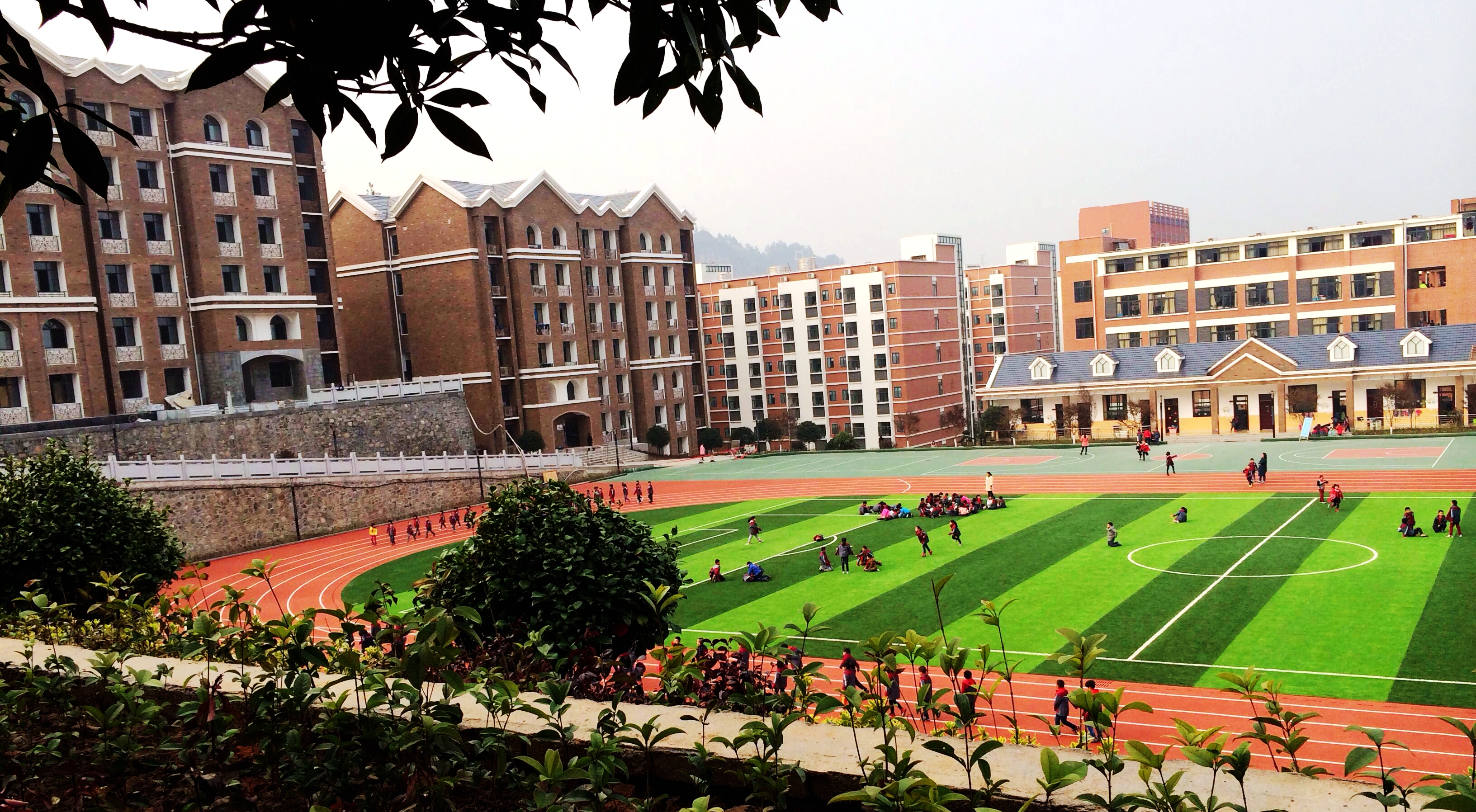 恩施市英才学校