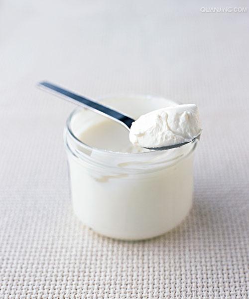 酸奶