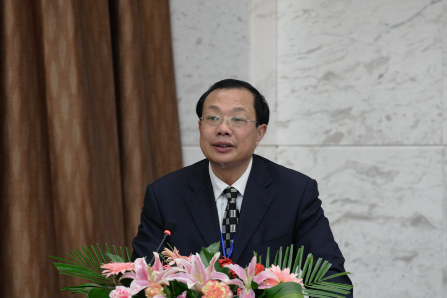  p>高等职业教育是我国 a target="_blank" href="/item/高等教育