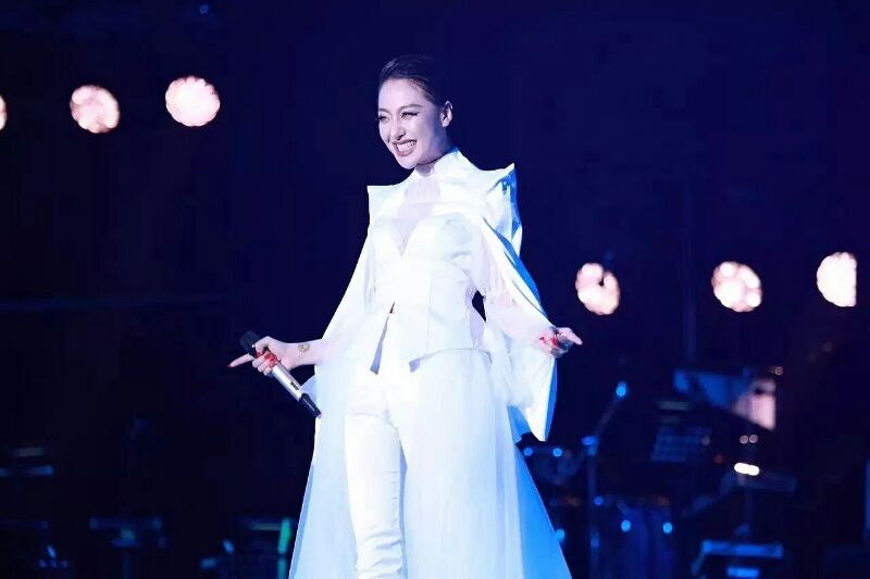 王金金推荐身体乳的视频的简单介绍