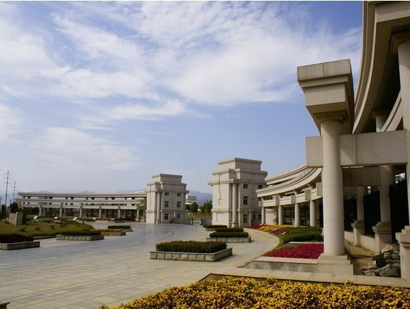 江西财经大学麦庐校区