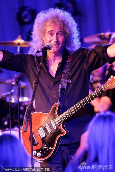  p>皇后乐队 i>(queen) /i>,英国摇滚乐队,1971年在英国伦敦成立,由 a