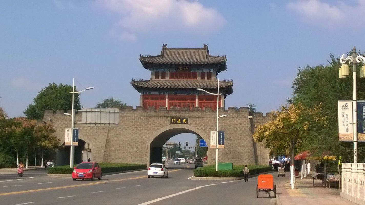  p>开封城墙,即 a target="_blank" href="/item/清代/752212" data