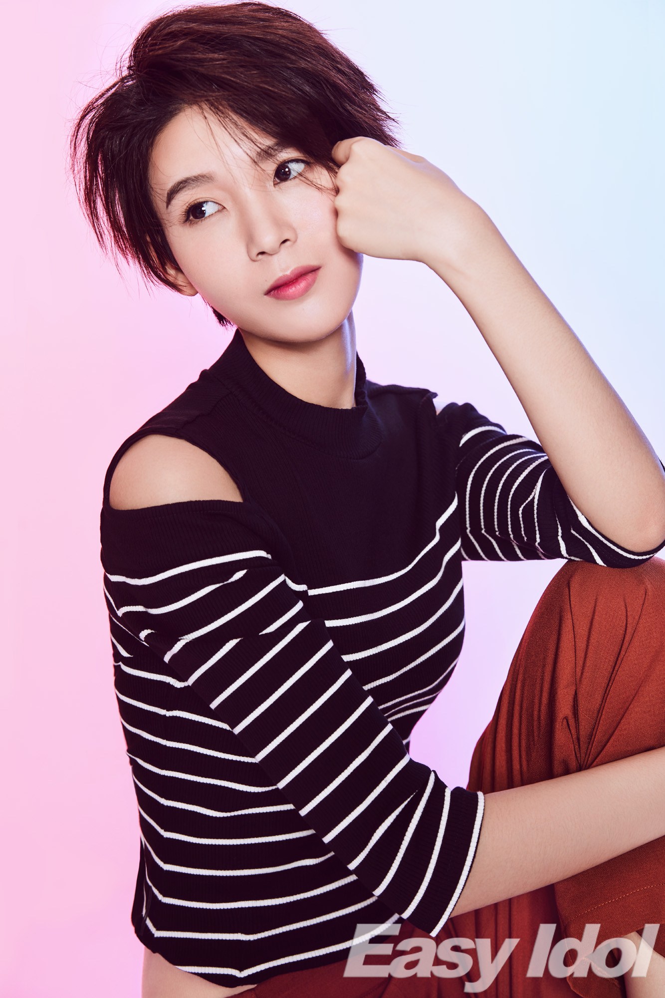  p>陈瑶,1994年10月31日出生于四川攀枝花,中国内地女演员,毕业于北京