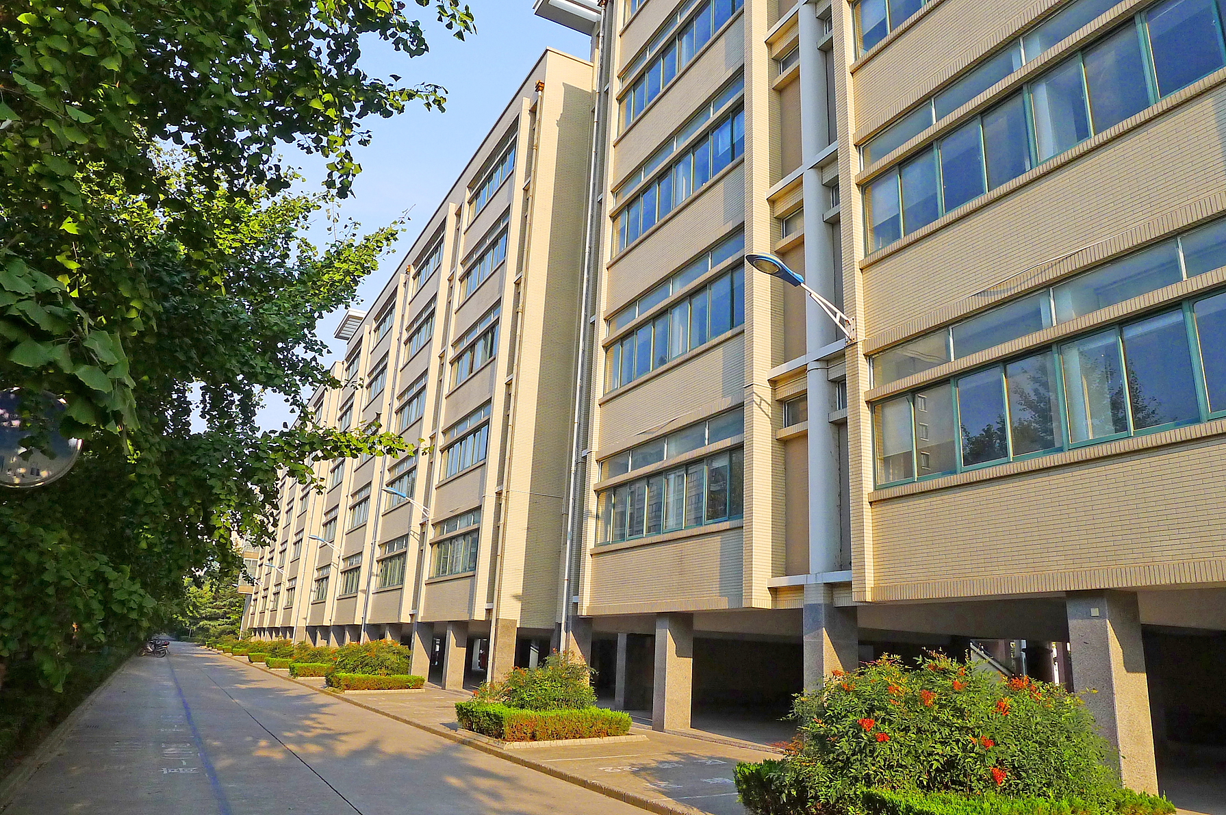  p>江苏省盐城中学,简称" a href="#" data-lemmaid="7691078">盐中 