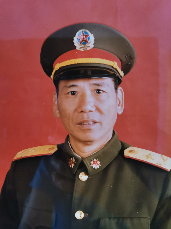 lemmaid="18664752">云南省 /a>第八届人大常委会委员,河南籍少将