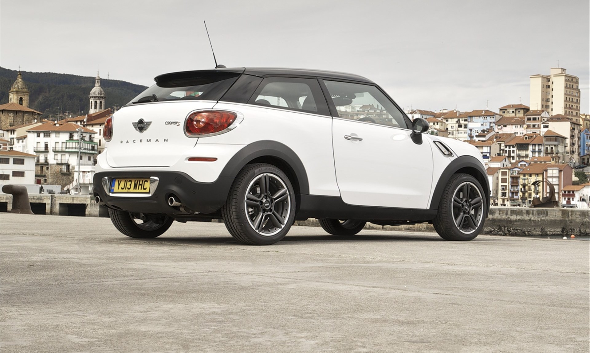 宝马公司 /a>持有的一款 a target="_blank" href="/item/汽车/152503