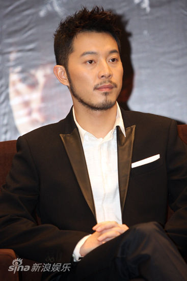  p>电视剧《青盲》改编自作家 a target="_blank" href="/item/张海帆