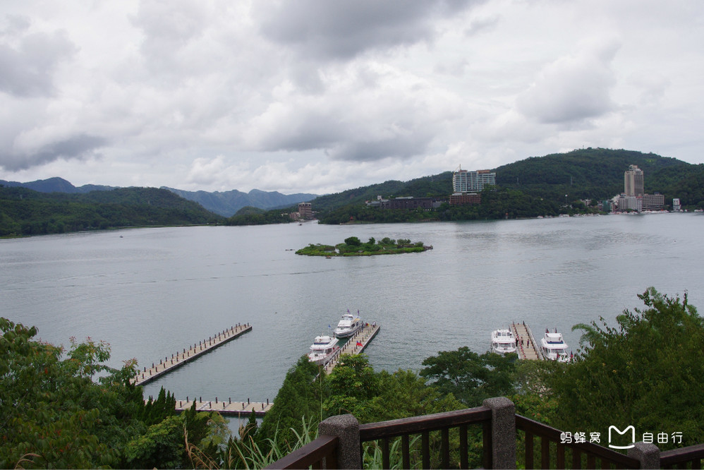  p>日月潭位于 a target="_blank" href="/item/中国/22516505" data