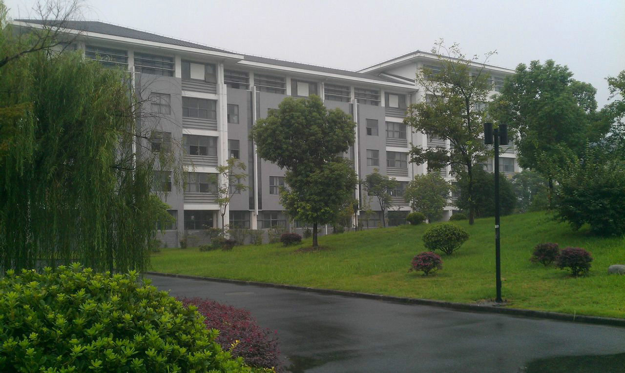  p>南京邮电大学通达学院,位于江苏扬州,是经国家 a href="#">教育部 